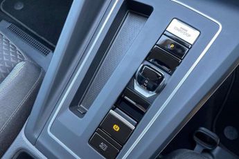 Volkswagen Golf 1.5 eTSI Active 5dr DSG