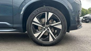 Volvo XC90 2.0 B5P [250] Plus Dark 5dr AWD Geartronic