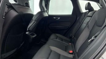 Volvo XC60 2.0 B4D R DESIGN 5dr AWD Geartronic