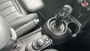 MINI Hatchback 5dr 1.5 Cooper Exclusive 5dr Auto