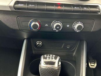 Audi Q2 35 TFSI Black Edition 5dr