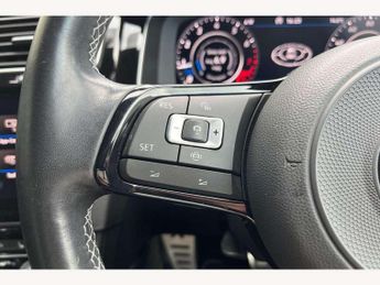Volkswagen Golf R 2.0 TSI 300 R 5dr 4MOTION DSG