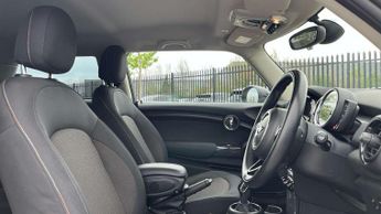 MINI Hatchback 1.5 Cooper II 3dr Auto