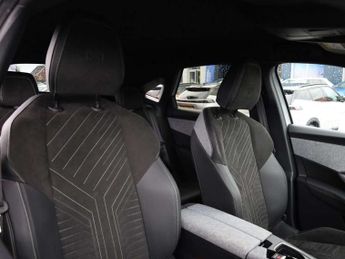 Peugeot 3008 1.2 Hybrid 136 GT 5dr e-DSC6
