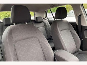 Volkswagen Golf 1.0 TSI Life 5dr