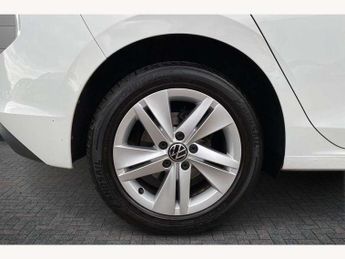 Volkswagen Golf 1.0 TSI Life 5dr