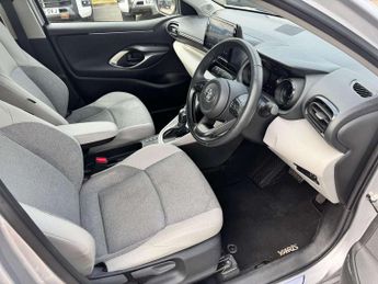 Toyota Yaris 1.5 Hybrid Excel 5dr CVT