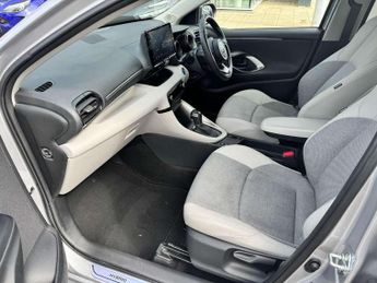 Toyota Yaris 1.5 Hybrid Excel 5dr CVT