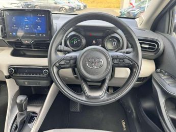 Toyota Yaris 1.5 Hybrid Excel 5dr CVT