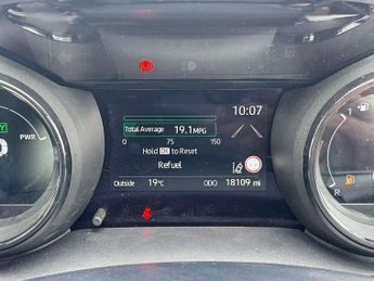 Toyota Yaris 1.5 Hybrid Excel 5dr CVT
