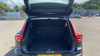 Volvo XC40 1.5 T3 [163] Momentum 5dr Geartronic
