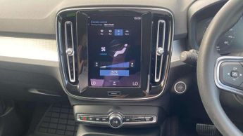 Volvo XC40 1.5 T3 [163] Momentum 5dr Geartronic