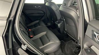 Volvo XC60 2.0 B4D R DESIGN 5dr AWD Geartronic