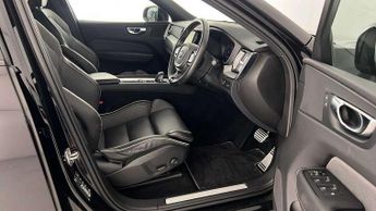 Volvo XC60 2.0 B4D R DESIGN 5dr AWD Geartronic