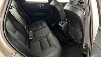 Volvo XC60 2.0 B5P Core 5dr AWD Geartronic
