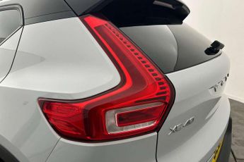 Volvo XC40 1.5 T3 [163] R DESIGN 5dr
