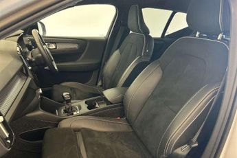 Volvo XC40 1.5 T3 [163] R DESIGN 5dr
