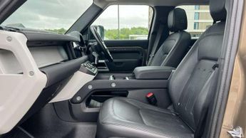 Land Rover Defender 3.0 D250 XS Edition 110 5dr Auto [7 Seat]