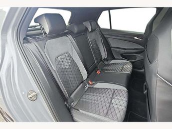 Volkswagen Golf 1.5 eTSI 150 R-Line 5dr DSG