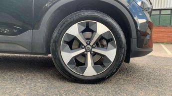 Volvo XC40 2.0 B4P Plus Dark 5dr Auto