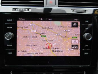 Volkswagen Golf 2.0 TDI R-Line 5dr DSG