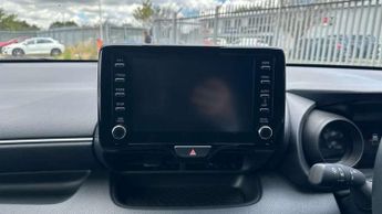 Toyota Yaris 1.5 Hybrid Design 5dr CVT