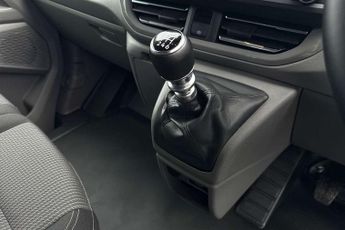 Volkswagen Transporter 2.0 TDI 150 Commerce Pro Van