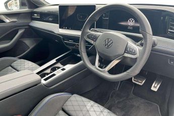 Volkswagen Passat Estate 1.5 eTSI R-Line 5dr DSG