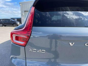 Volvo XC40 1.5 T3 [163] R DESIGN 5dr Geartronic
