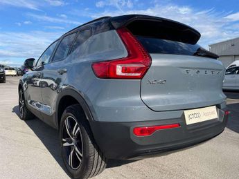Volvo XC40 1.5 T3 [163] R DESIGN 5dr Geartronic