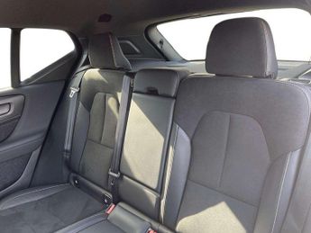 Volvo XC40 1.5 T3 [163] R DESIGN 5dr Geartronic