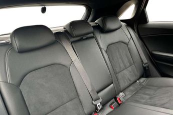 Kia Ceed 1.5T GDi ISG 138 GT-Line S 5dr DCT