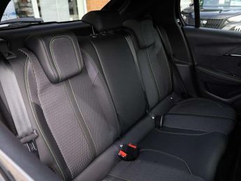 Peugeot 208 1.2 Hybrid 100 GT 5dr e-DSC6