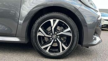 Toyota Yaris 1.5 Hybrid Design 5dr CVT
