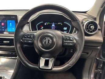 MG HS 1.5 T-GDI SE 5dr DCT