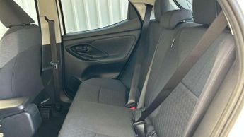 Toyota Yaris 1.5 Hybrid Design 5dr CVT