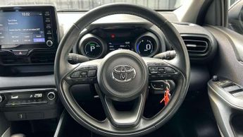 Toyota Yaris 1.5 Hybrid Design 5dr CVT