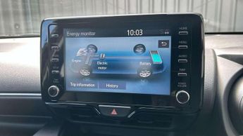 Toyota Yaris 1.5 Hybrid Design 5dr CVT