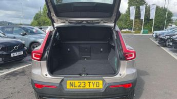 Volvo XC40 2.0 B3P Plus Dark 5dr Auto