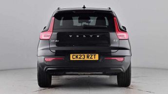 Volvo XC40 2.0 B3P Plus Dark 5dr Auto