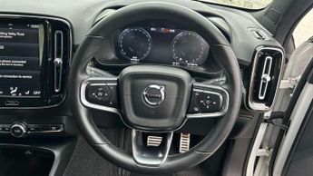 Volvo XC40 2.0 B4P R DESIGN Pro 5dr Auto