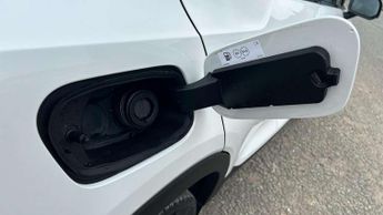 Volvo XC40 2.0 B4P R DESIGN Pro 5dr Auto