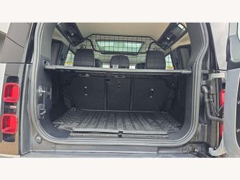 Land Rover Defender 3.0 D250 X-Dynamic HSE 110 5dr Auto