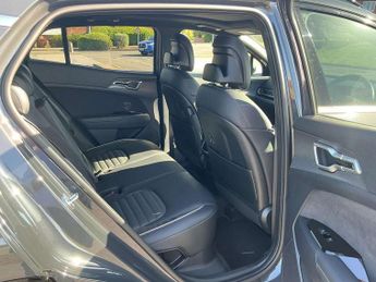 Kia Sportage 1.6T GDi HEV GT-Line S 5dr Auto