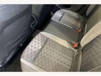 Volkswagen Golf 1.5 eTSI 150 R-Line 5dr DSG