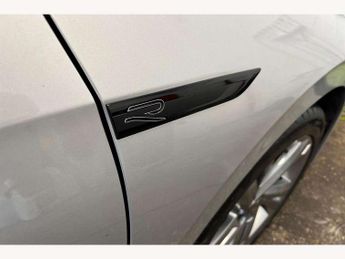 Volkswagen Golf 1.5 eTSI 150 R-Line 5dr DSG
