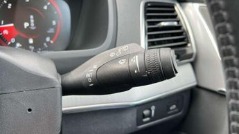 Volvo XC90 2.0 B5D [235] Momentum Pro 5dr AWD Geartronic