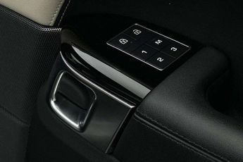 Land Rover Range Rover Sport 3.0 D300 HSE Silver 5dr Auto