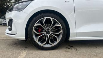 Ford Focus Estate 1.0 EcoBoost Hybrid mHEV 155 ST-Line X 5dr Auto