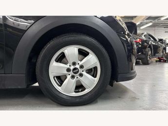 MINI Hatchback 5dr 1.5 Cooper Classic 5dr Auto